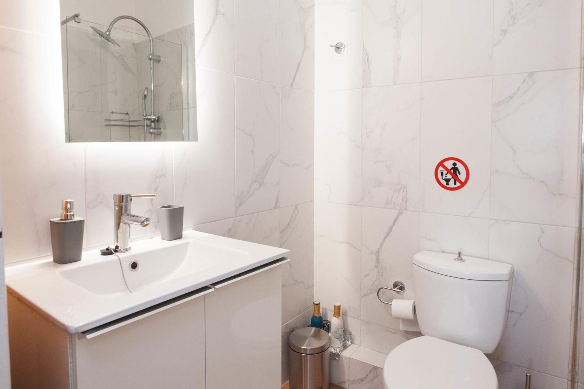 Apartament Modern 1 Bd Balcony Near Metro In Kato Patisia