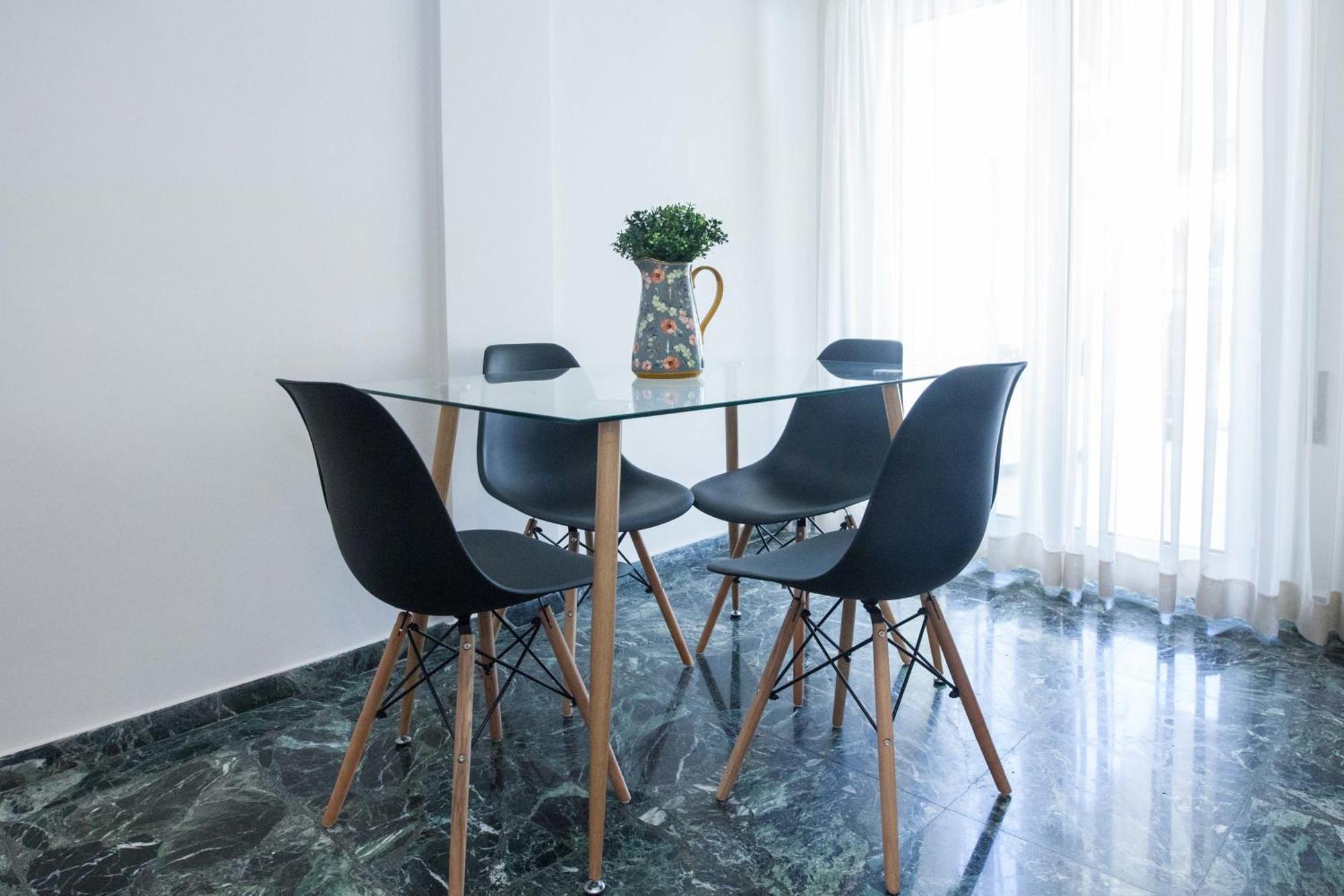 Modern 1 Bd Balcony Near Metro In Kato Patisia * Atena