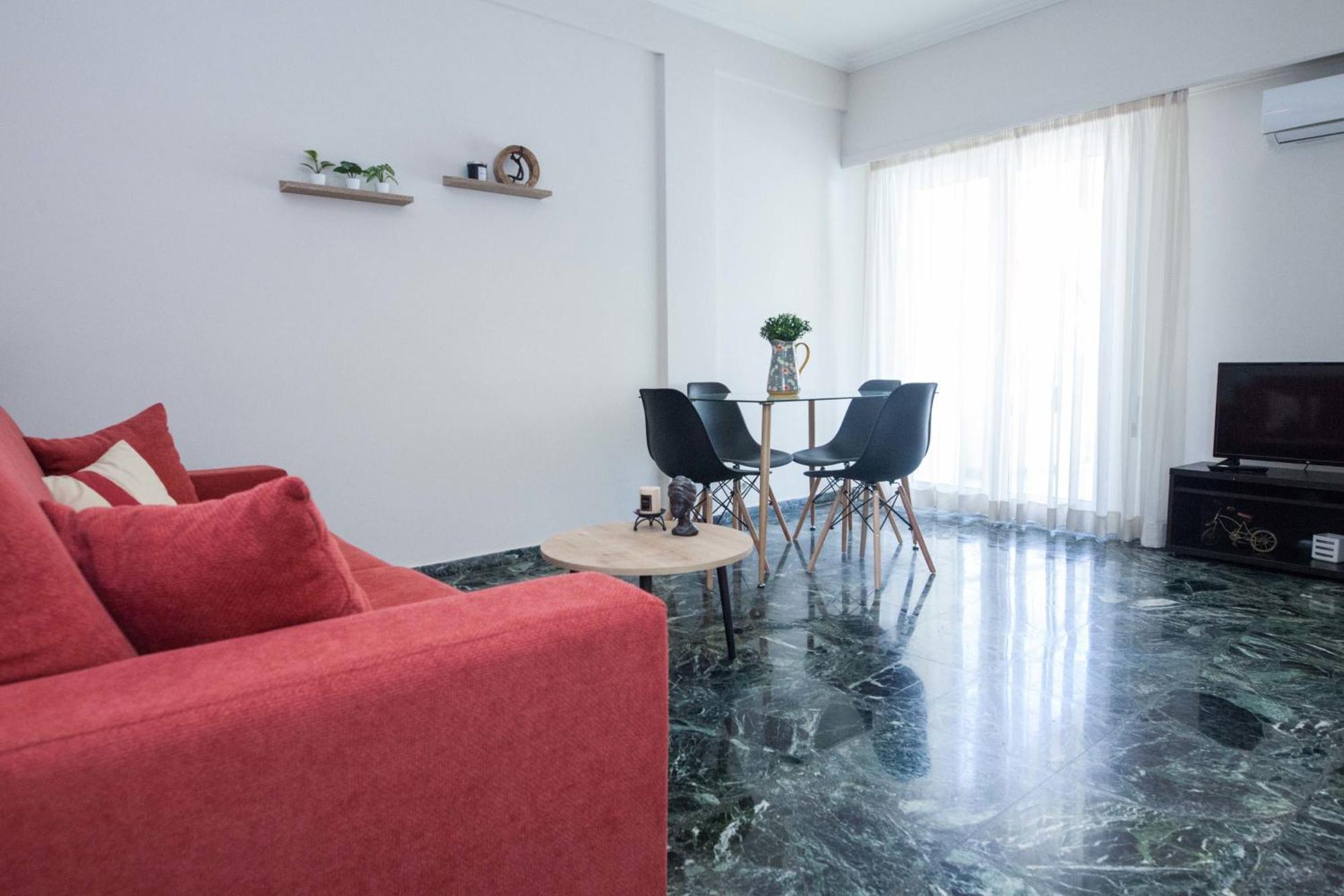Modern 1 Bd Balcony Near Metro In Kato Patisia Apartament
